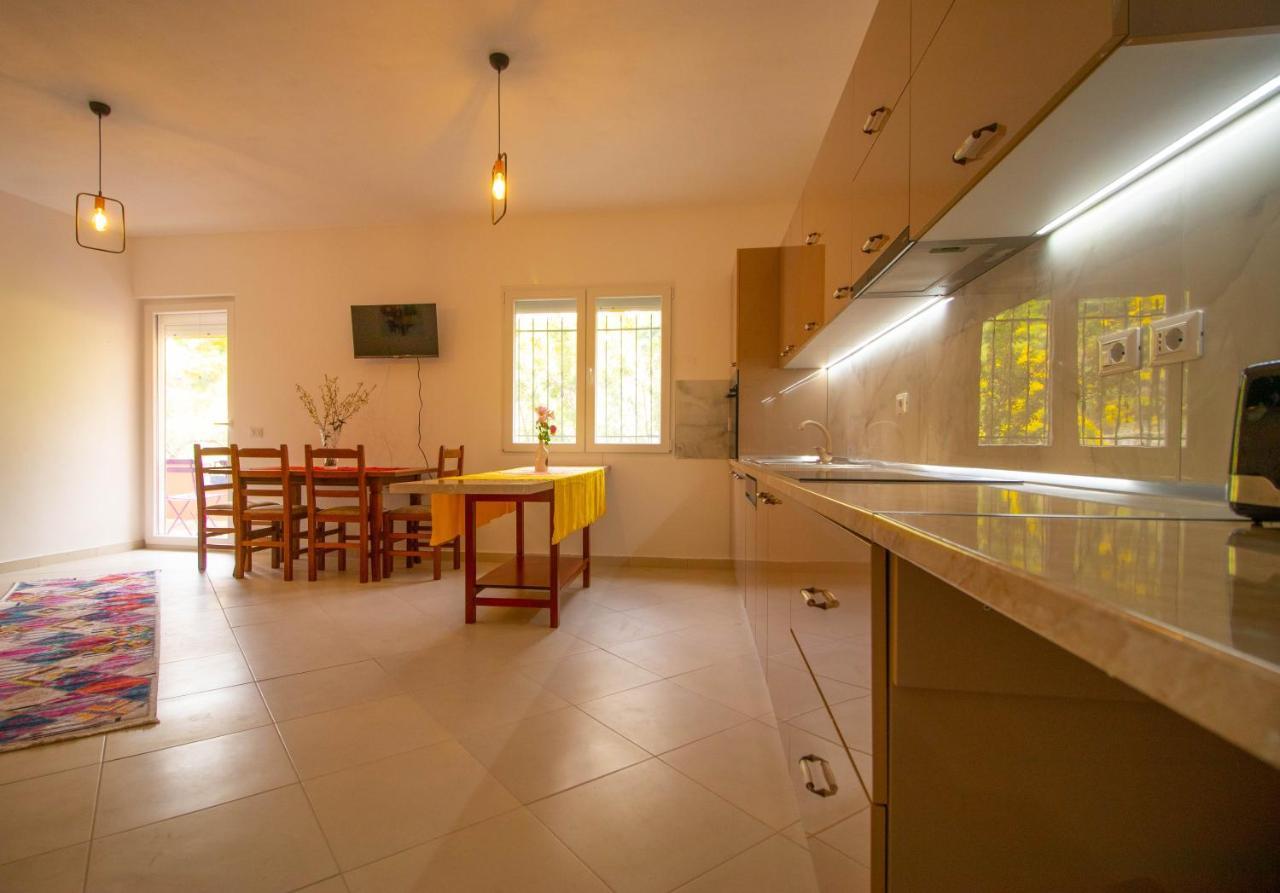 Kalaja Inn กรูเยอ ภายนอก รูปภาพ